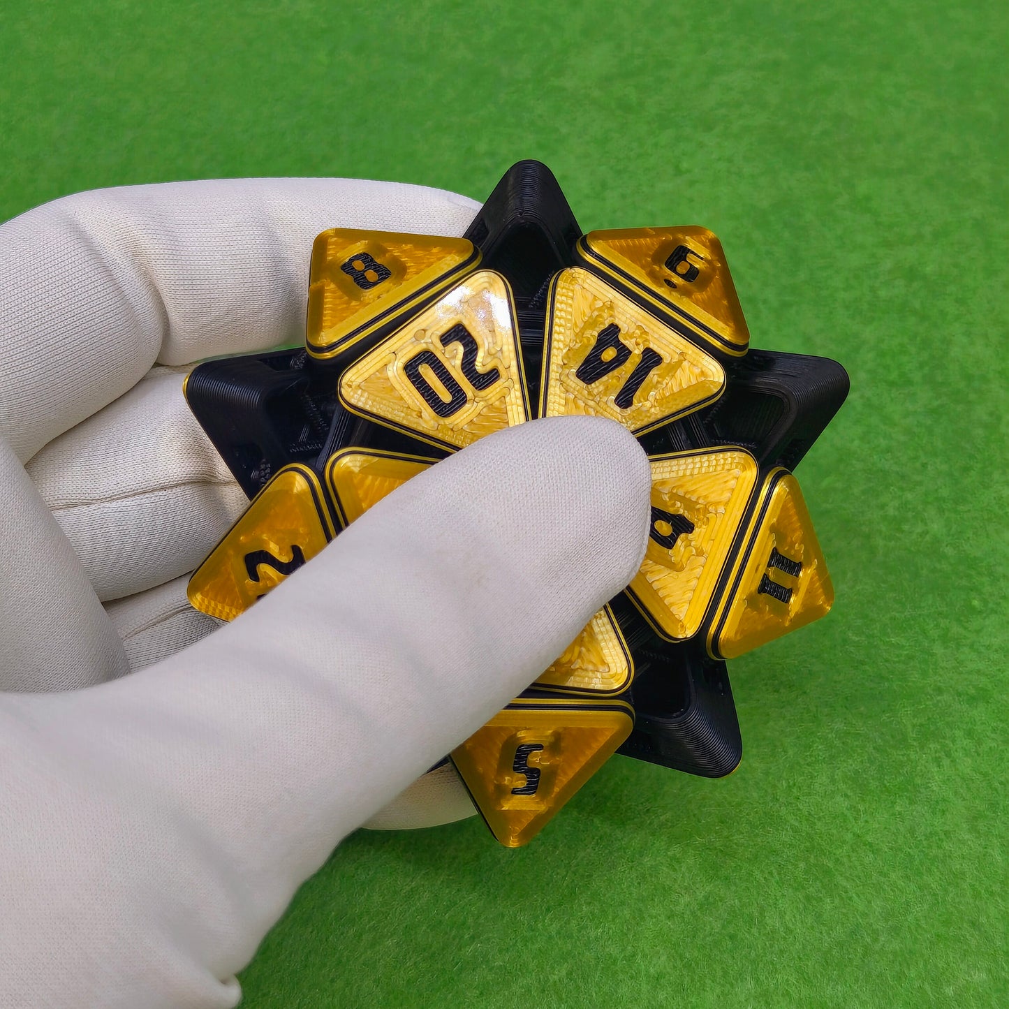 Flexi D20 Glossy | 3D Printed Fidget Dice for Tabletop Gamers & RPG Fans