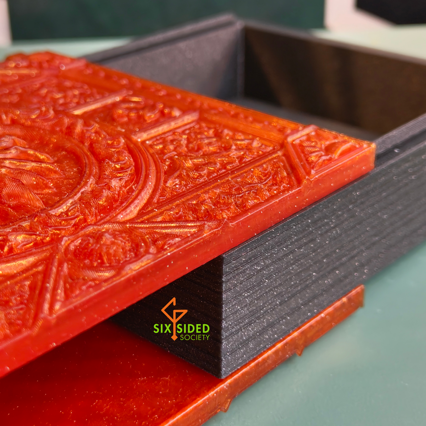 3D-printed book-shaped trinket box for tabletop gaming dice, miniatures, and cards – perfect Dungeons & Dragons storage solution with magnetic closure and nature-inspired design, ideal for RPG players and collectors in Coventry.