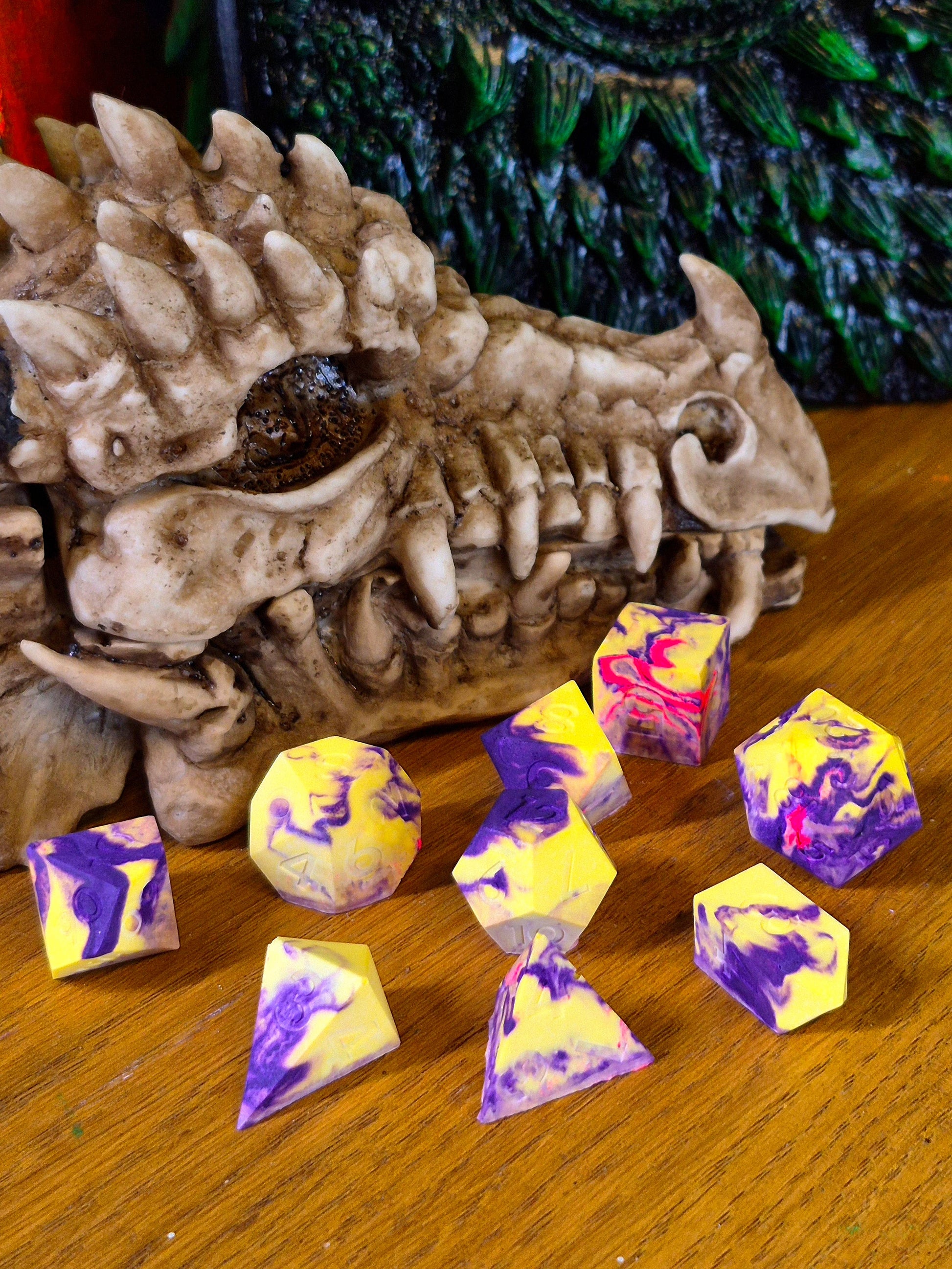 Sun 9th Aug | 11-12:30pm | Eco Resin Dice Pouring Six Sided Society