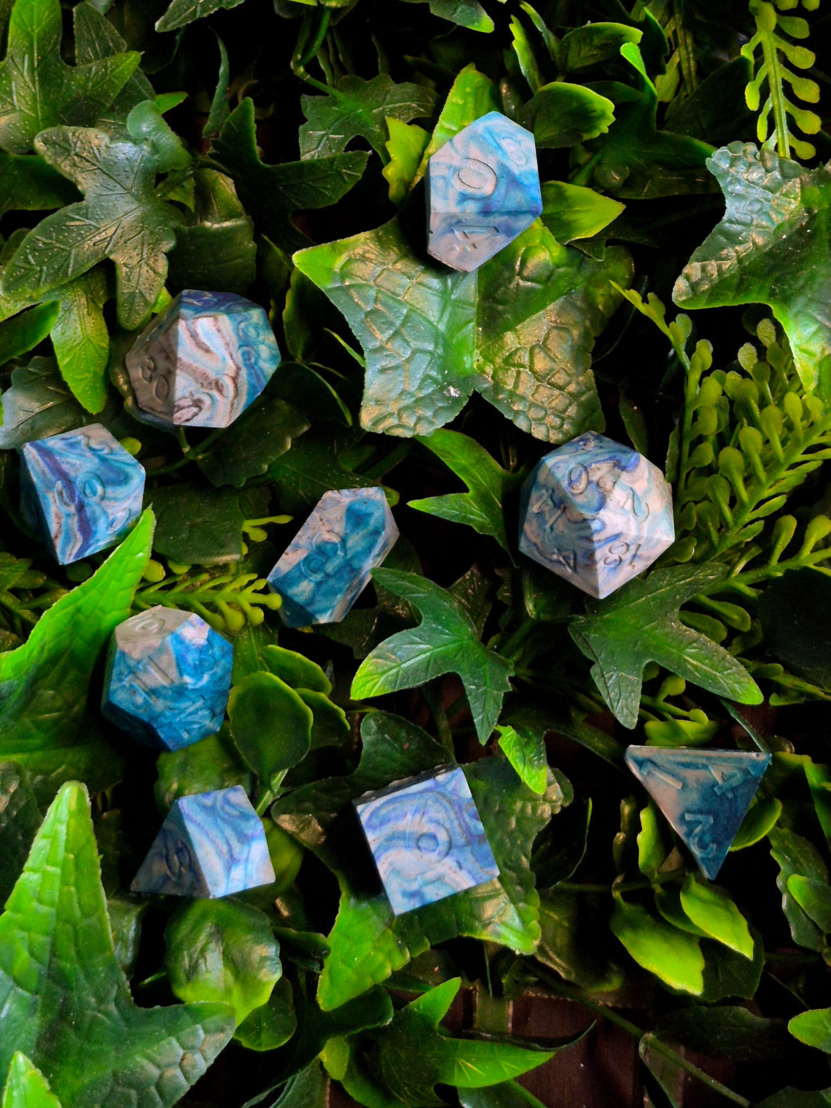Sat 19th Dec | 2-3:30pm | Eco Resin Dice Pouring Six Sided Society