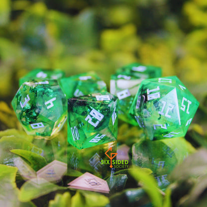 Handmade dice set of 7 | Green