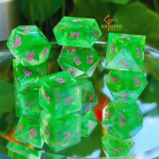 Handmade dice set of 7 | Green