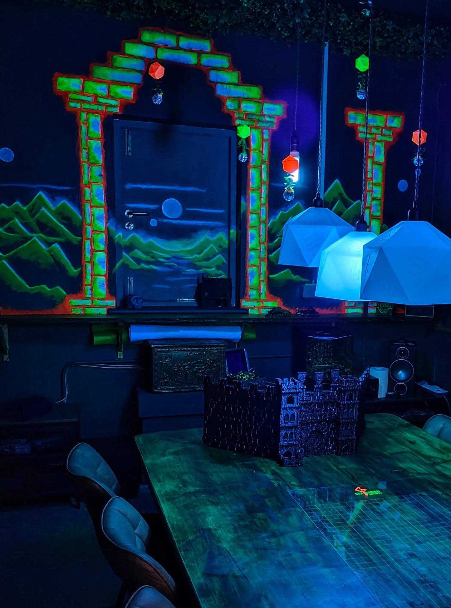 Sun 23rd Nov | 4-8pm | Dungeons & Dragons L8: Post WW2 Six Sided Society