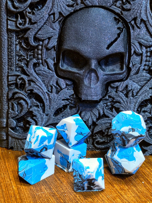 Sat 30th May | 2-3:30pm | Eco Resin Dice Pouring