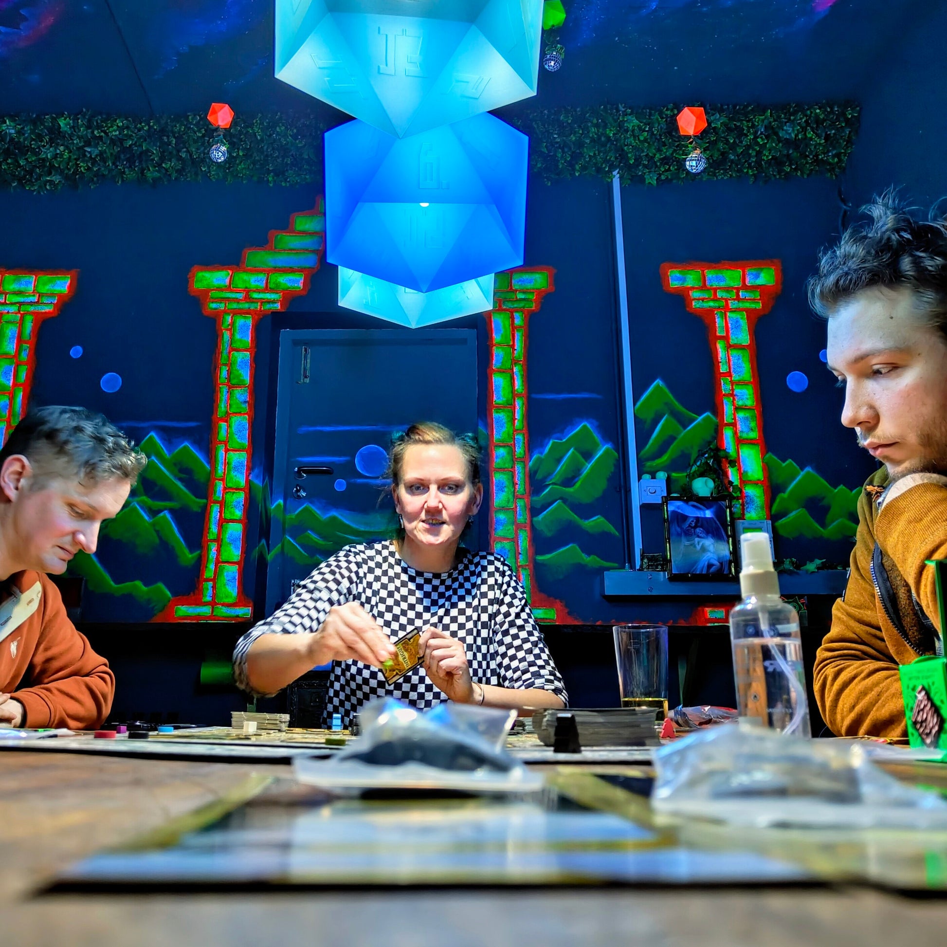 Level up your team building with a unique, refreshing experience that blends&nbsp;strategic fun, mindfulness, and afternoon tea from&nbsp;Sugar and Spice in Coventry! Six Sided Society Business package is designed for companies who want to foster collaboration, creativity, and a little friendly competition - all in a relaxed and immersive setting in the heart of Fargo Village Coventry.