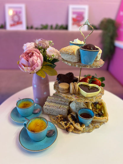 The Geek Chic Way: 4 hrs Team Gaming + Afternoon Tea