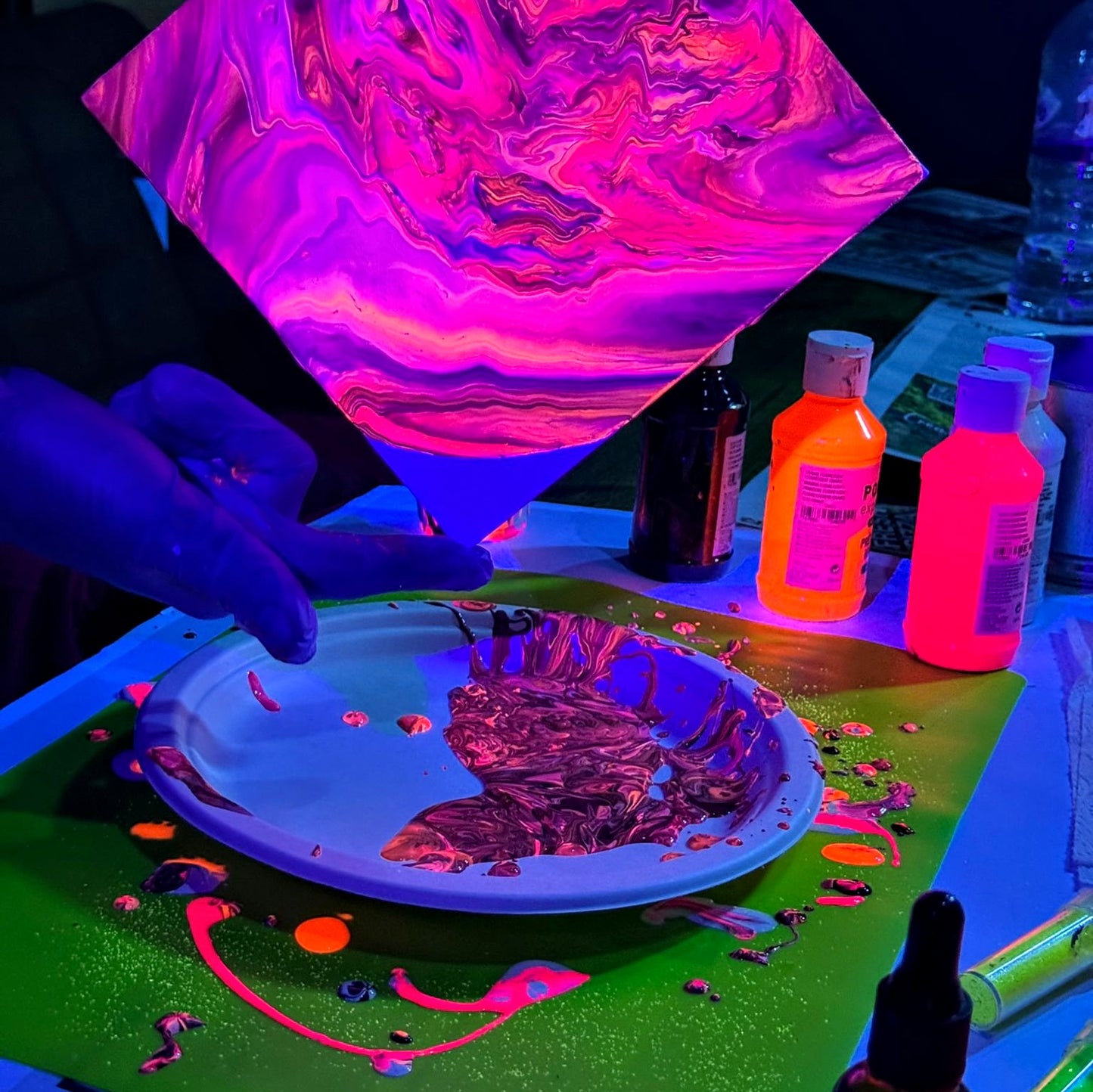 31st Oct | 7pm - 8pm | UV Paint Pour Workshop: Immerse Yourself